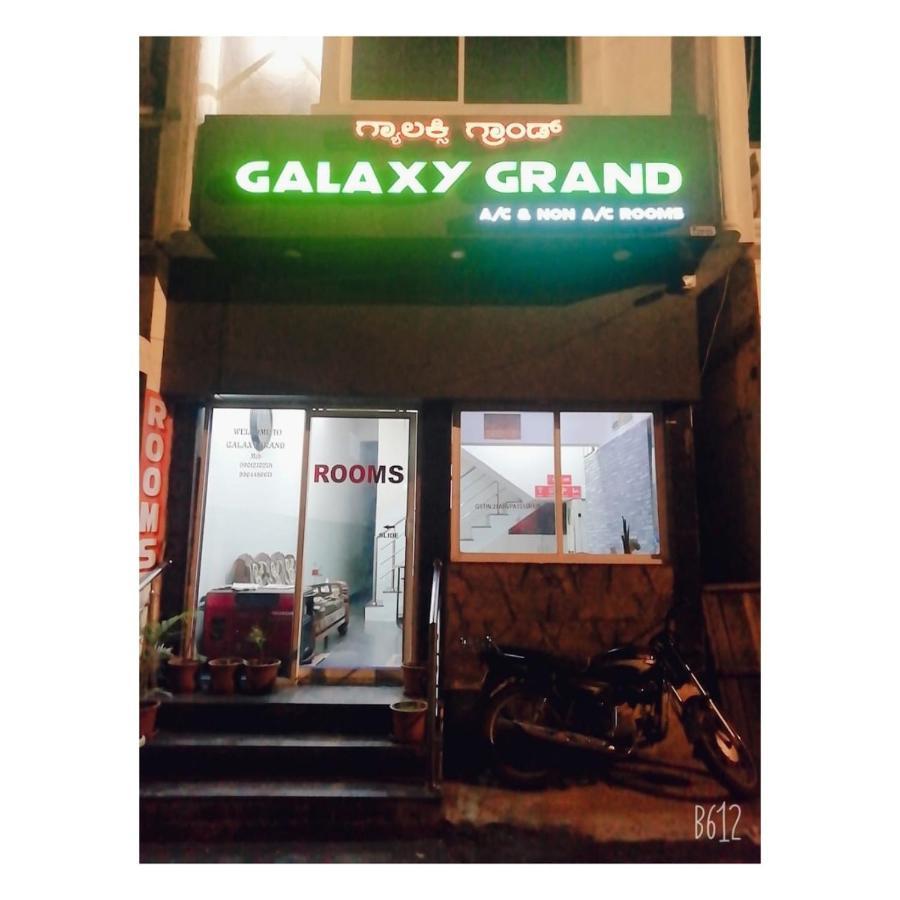 Galaxy Grand Hotel Mysore Ngoại thất bức ảnh